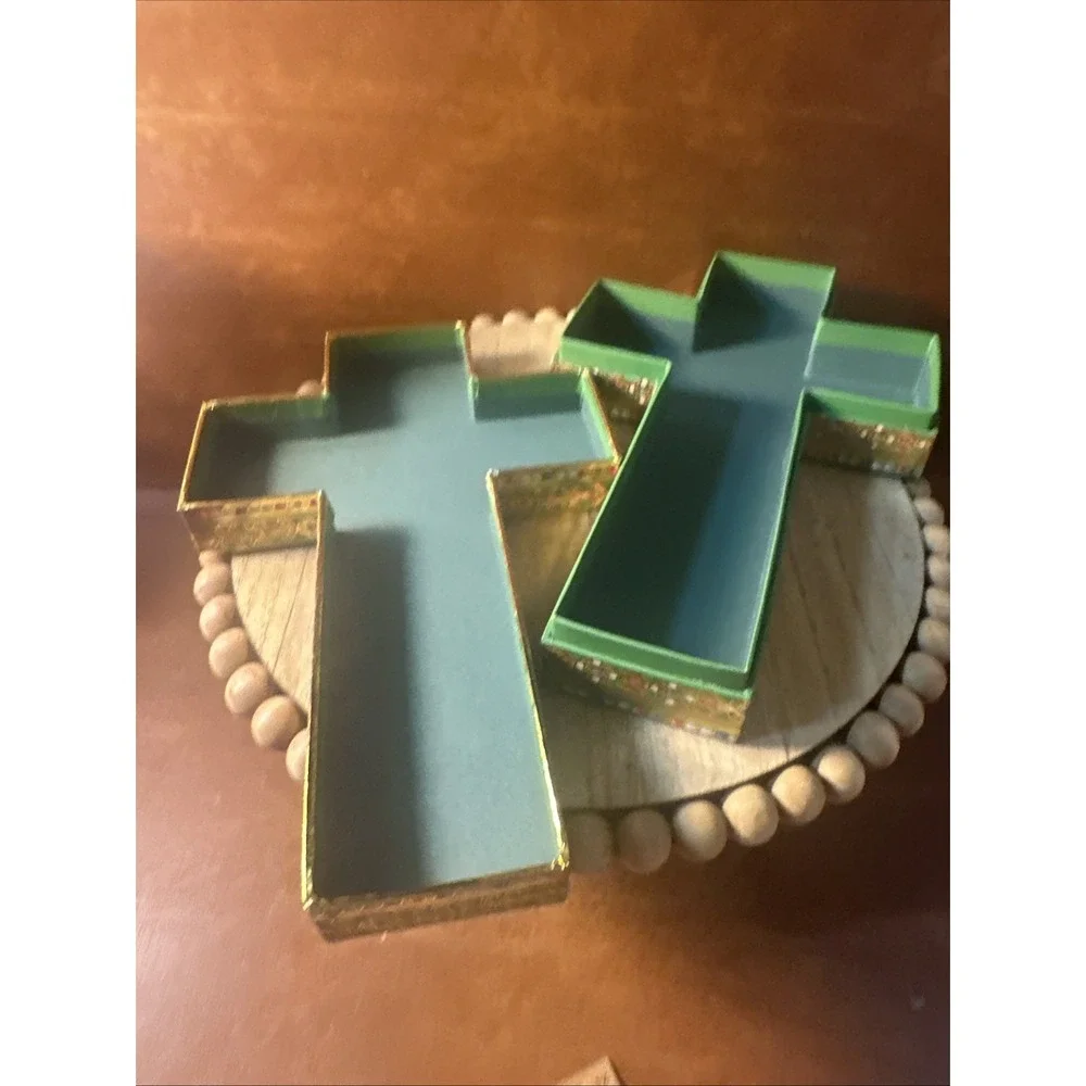 Vintage Cardboard Cross Religious Jesus Punch Studio Gift Box